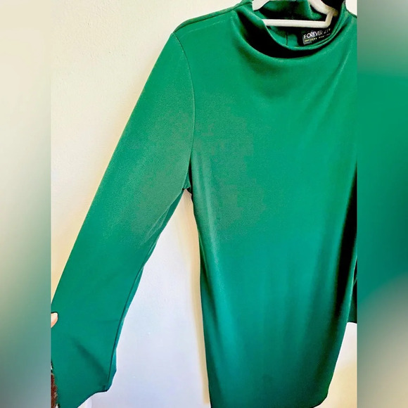 Forever 21 Green Emerald Dress Size 2XL - Picture 3 of 6